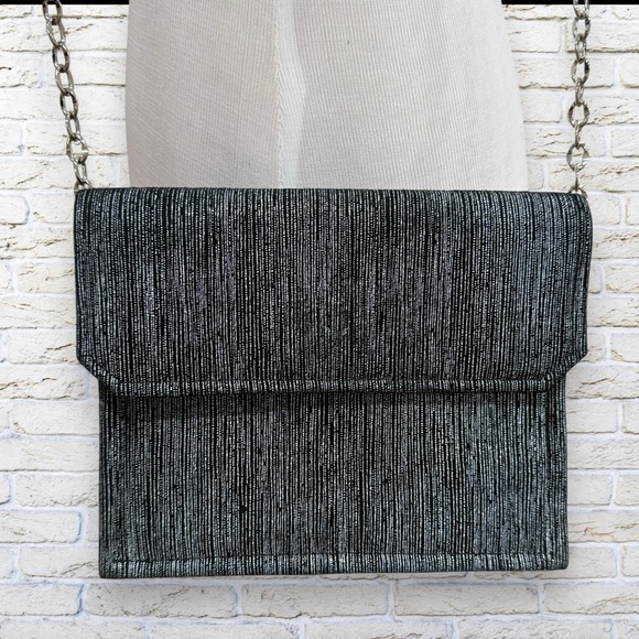 Black Chain Shoulder Dress Handbag - Picture 7 of 7